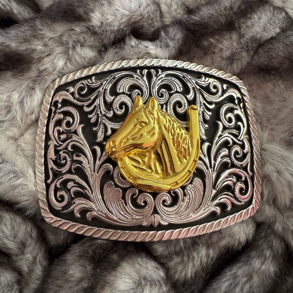 Black & Silver Gold Horse Head with Horse Shoe Belt Buckle
